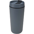 Plastový hrnek Sedona o objemu 480 ml s dvojitou stěnou, modrošedá