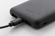 Slim powerbanka z recyklovaného ABS s baterií o kapacitě 5 000 mAh, černá