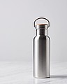 Termoska 500ml, s poutkem, stříbrná