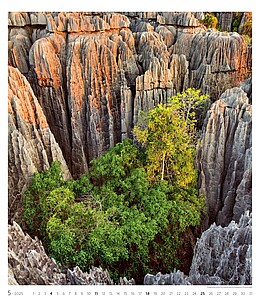 Geo Art 2027, nástěnný kalendář, prodloužená záda