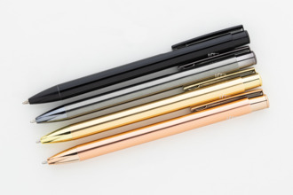 Hliníková propiska s lesklým povrchem, růžová