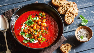 Hrníčková kuchařka nástěnný kalendář 2027