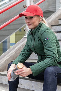 IMERES Šestipanelová kšiltovka z recyklované bavlny, červená