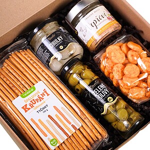 KOLPAN Dárková sada - olivy, tyčinky, cibulky, trhané vepřové maso s panchetou, rýžové krekry v chilli