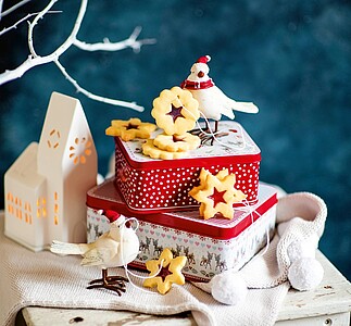 Kouzlo domova 2027, nástěnný kalendář, prodloužená záda - reklamní kalendáře