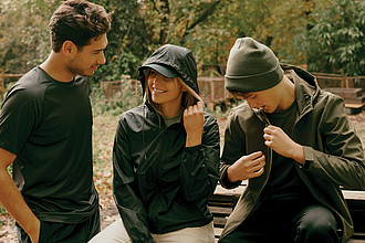 Lehká bunda z recyklovaného polyesteru, černá, XS