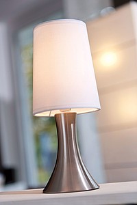 MAKO Stolní lampa, ovládaná dotykem, 3 stupně svícení