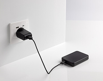 MAO Powerbanka s kapacitou baterie 5000mAh, černá