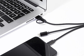 Nabíjecí kabel s přívěškem na klíče, černá