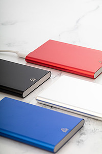 Powerbanka 4000mAh z recyklovaného hliníku, černá