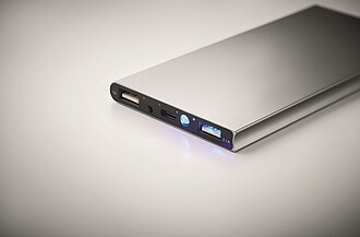 Powerbanka 8000 mAh, stříbrná