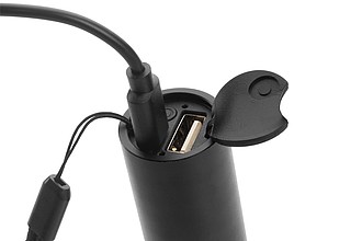 SCHWARZWOLF ZAGROS Dobíjecí svítilna s 5W XPG diodou, černá