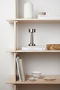 Stolní lampa z RCS recyklovaného ABS, šedá