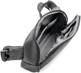 Udržitelná elegantní crossbody taška BrandCharger, černá