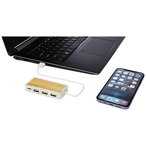 USB rozbočovač s bambusovým dekorem