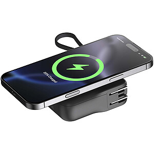 Xtorm TravelPro 30W cestovní nabíječka 3 v 1 s kapacitou 10 000 mAh, černá