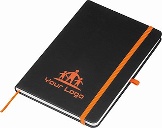 Zápisník A5, černé desky, oranžová gumička