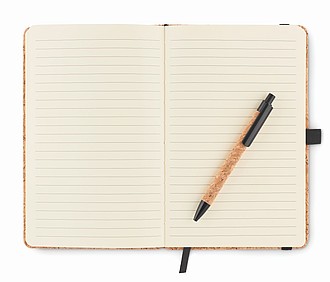 Zápisník A5 s deskami z korku, linkovaný papír, černá gumička